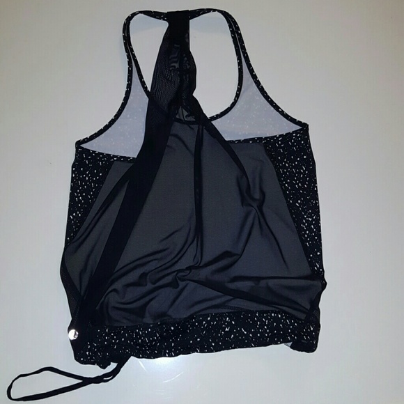 SOLD Lululemon Drop it Like It's Hot Mesh Tank - Picture 3 of 4