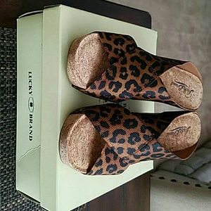 Women shoes
