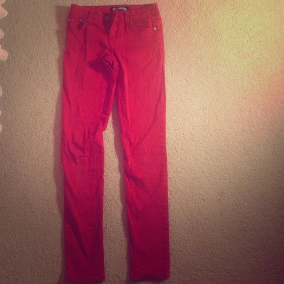 Super cute red skinny jeans