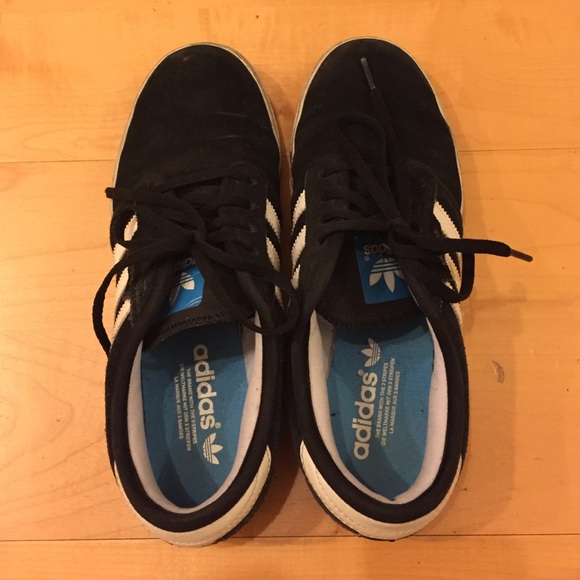 Sales!! Adidas Original suede sneakers