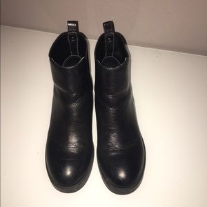 Steve Madden Chelsea Booties