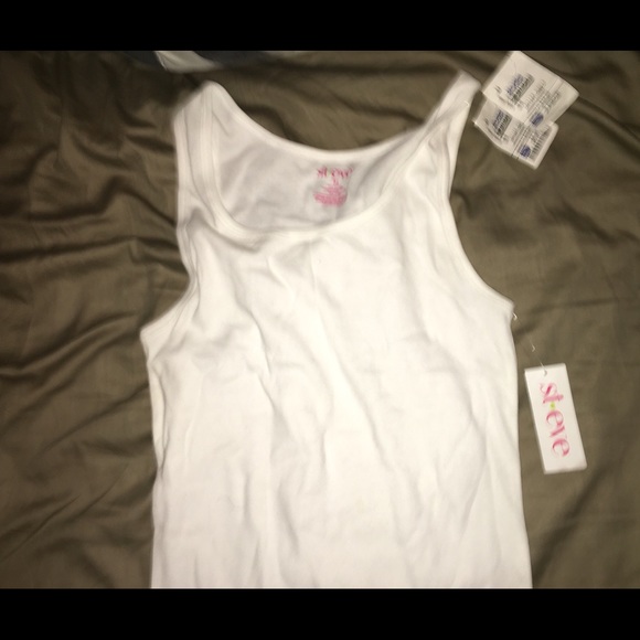 muscle tee