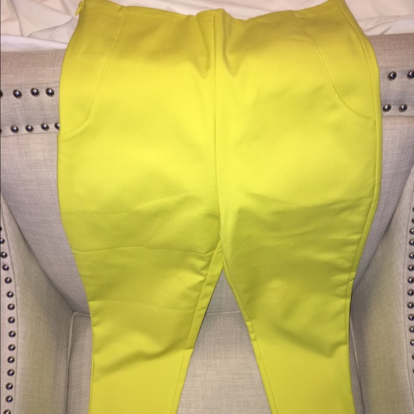 3 quarter lengthy pants!! Stretch and light!