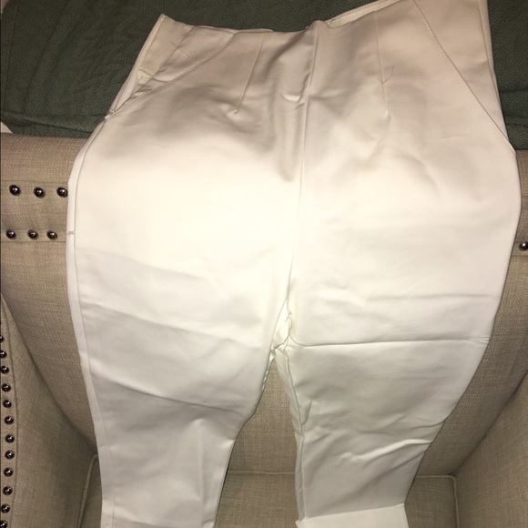 Brand new white pants!!