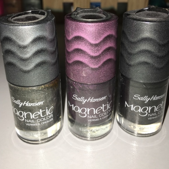 Sally Hansen nail polish