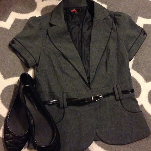 🚫sold  ✳️ Must-have blazer 😍