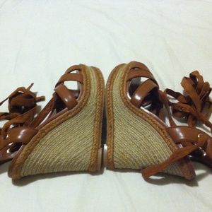 White&house (black market )