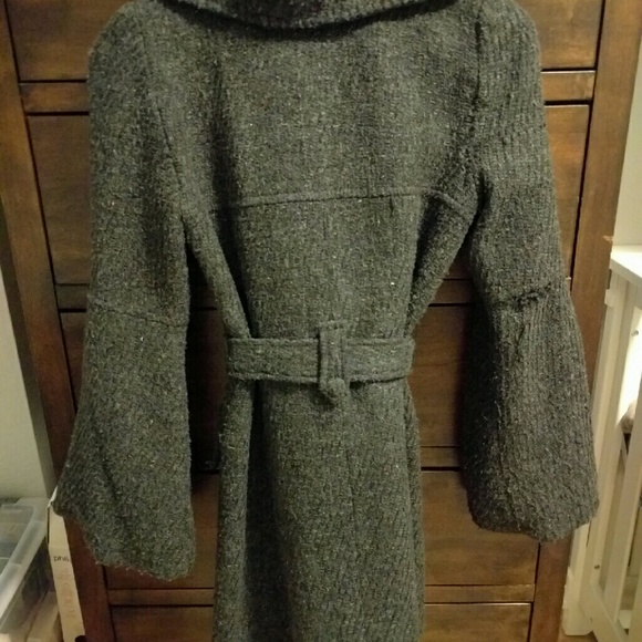 Coat - Picture 2 of 3