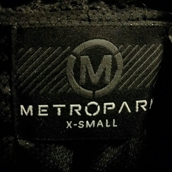 Coat - Picture 3 of 3