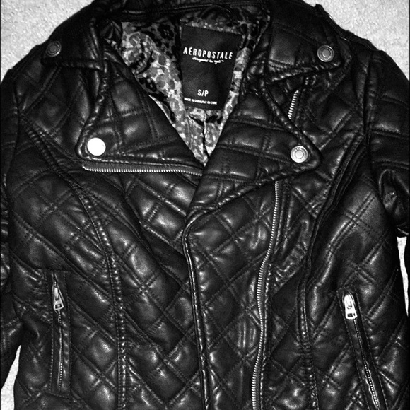 Leather black jacket with soft silk skull print - Picture 4 of 4