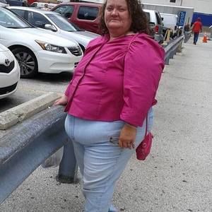 Meet your Posher, Tina