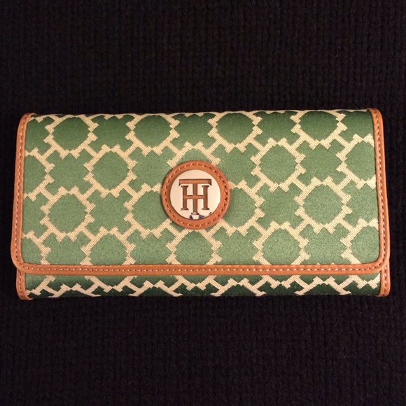 Tommy Hilfiger wallet