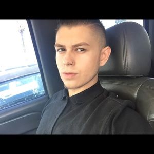 Meet your Posher, Jeffrey