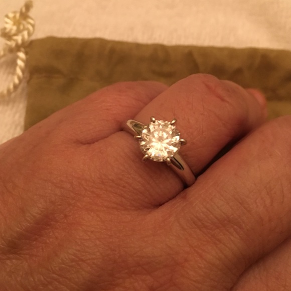 RING 14K WHITE GOLD CZ 2CT #8 NEW NO TAG🌺🌺