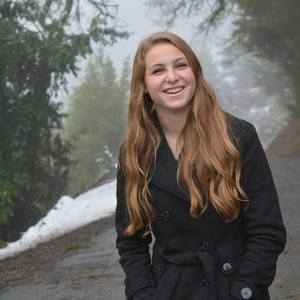 Meet your Posher, Olivia