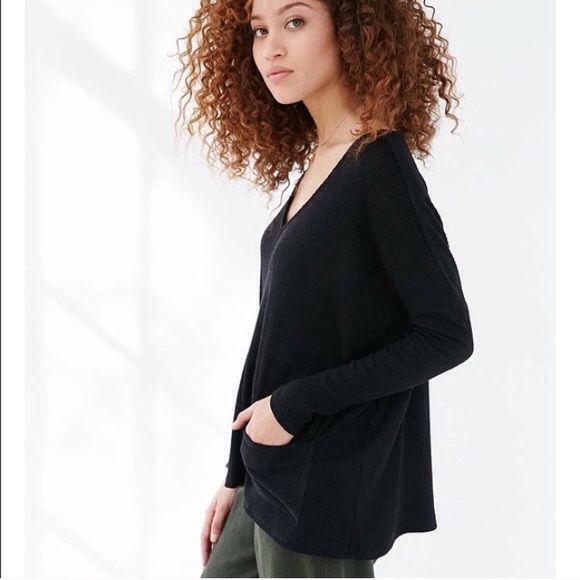 BDG Mia pullover pocket sweater