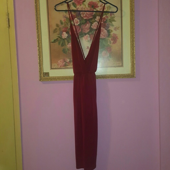 Burgundy Knee length plunging dress