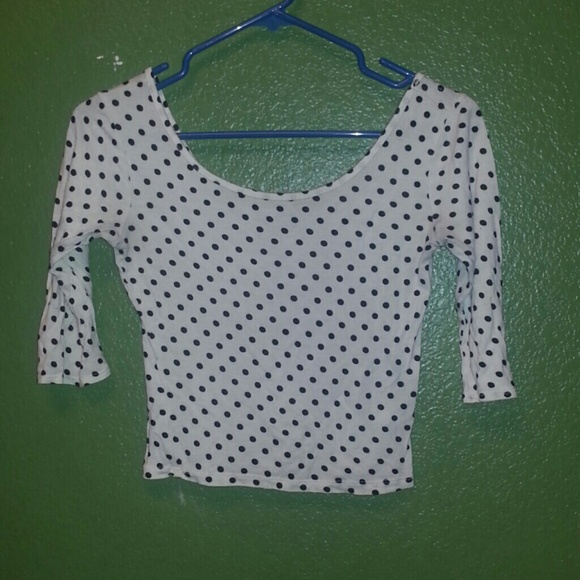 ❤️ POLKADOTS TOP ❤️ COLLECTION PRETTY CUTE CROP TOP WOMAN WEAR .