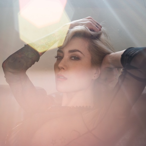 Meet your Posher, Brittany - Picture 4 of 7