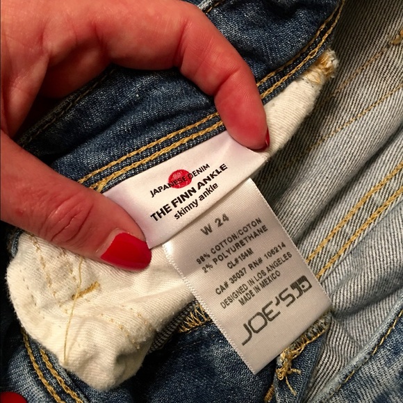 ❗️SOLD❗️Joe's Jeans - Picture 2 of 4