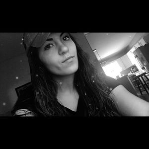 Meet your Posher, Ariana