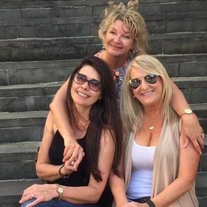 Meet your Posher, Debbie