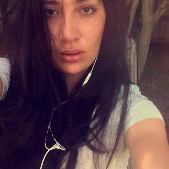 Meet your Posher, Lucia - Picture 1 of 1