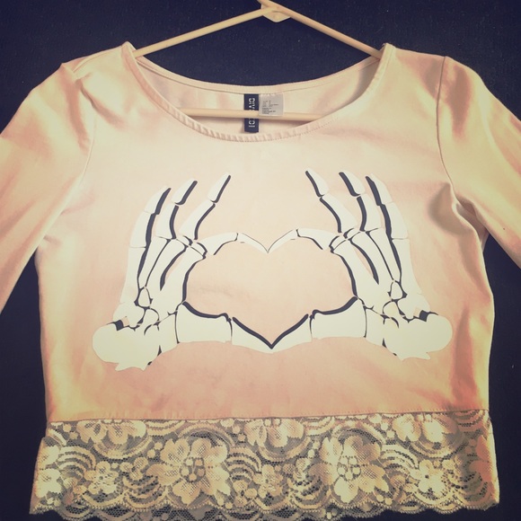 H&M skeleton hands heart shirt
