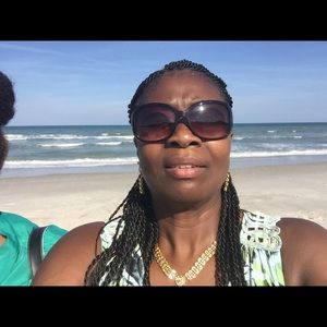 Meet your Posher, Ava