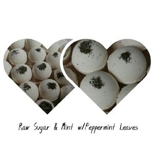 6 Raw Sugar & Mint bath fizzes