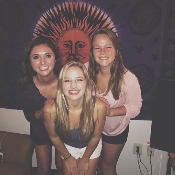 Meet your Posher, Cara