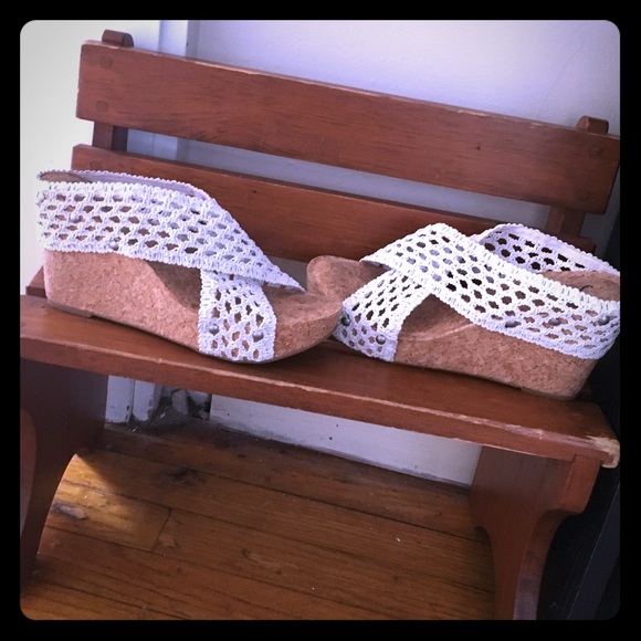 Wedges with knitted straps