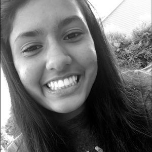 Meet your Posher, Samiah
