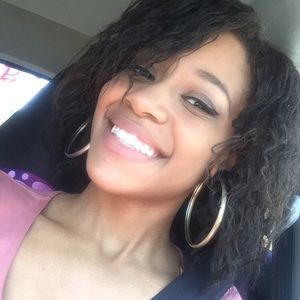 Meet your Posher, Regene