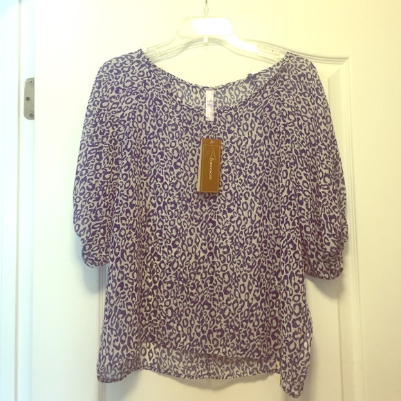 Brand new! Blue leopard print shirt