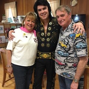 Meet your Posher, Sandy