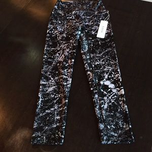 K-DEER yoga capris "Gotham"