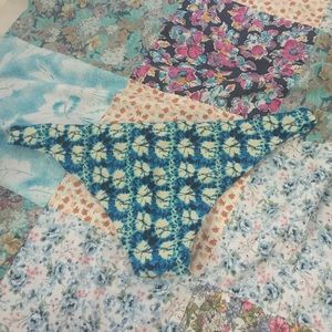 LA hearts bikini bottoms