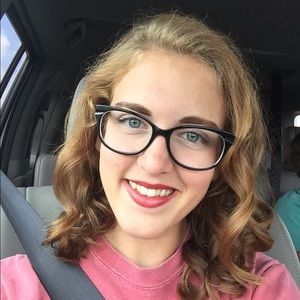 Meet your Posher, Kelsey