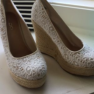 Aldo Lace wedge
