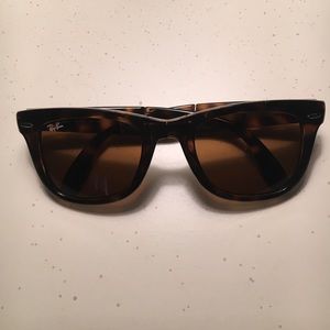 Ray-Ban Folding Wayfarer
