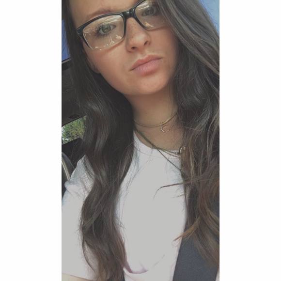 Meet your Posher, Mackenzie