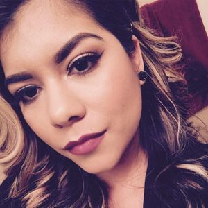 Meet your Posher, Esperanza