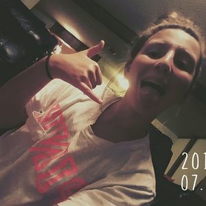 Meet your Posher, Ashton