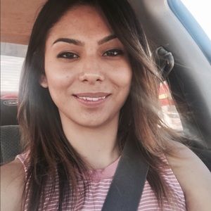 Meet your Posher, Lizbeth