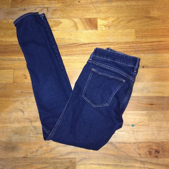 Dark wash skinny jeans