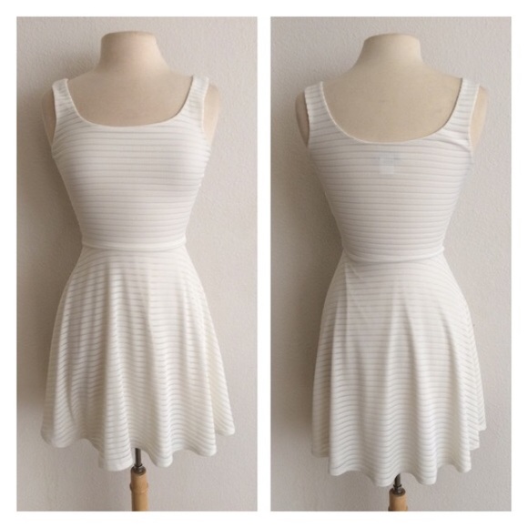 Bar III Dresses & Skirts - FINAL💲Bar III white dress *runs slightly small