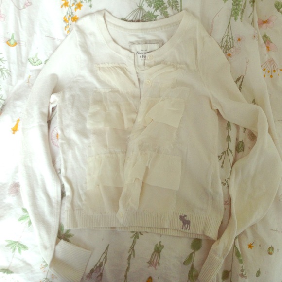 A&F cardigan with front ruffle detail