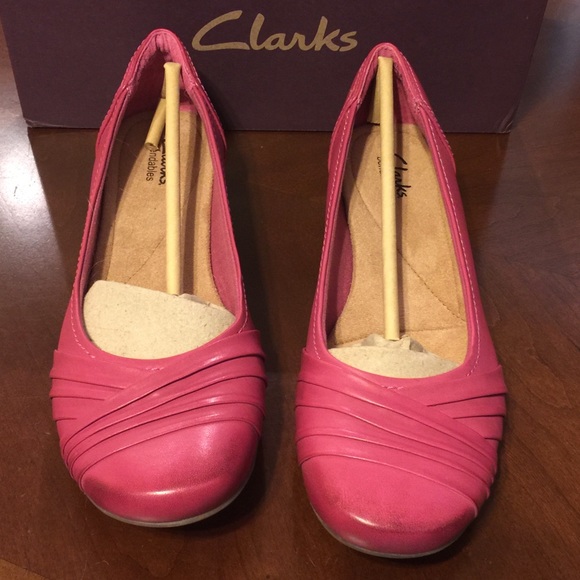 Clarks Shoes - Clarks Fuchsia Flats