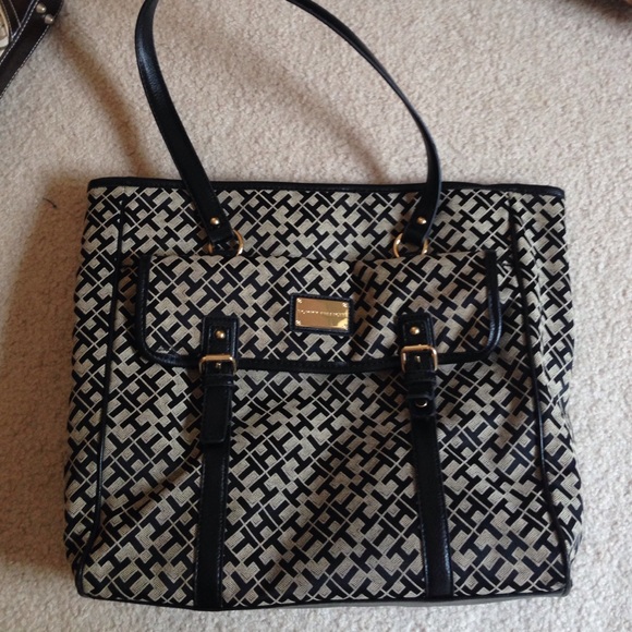 Tommy Hilfiger should bag